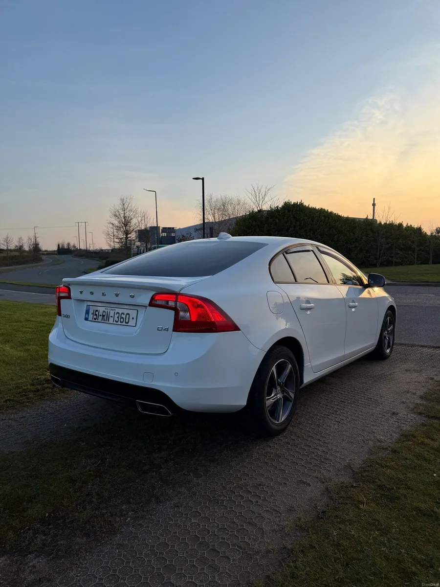 Volvo S60 Buisnes Edition D4 - Image 4