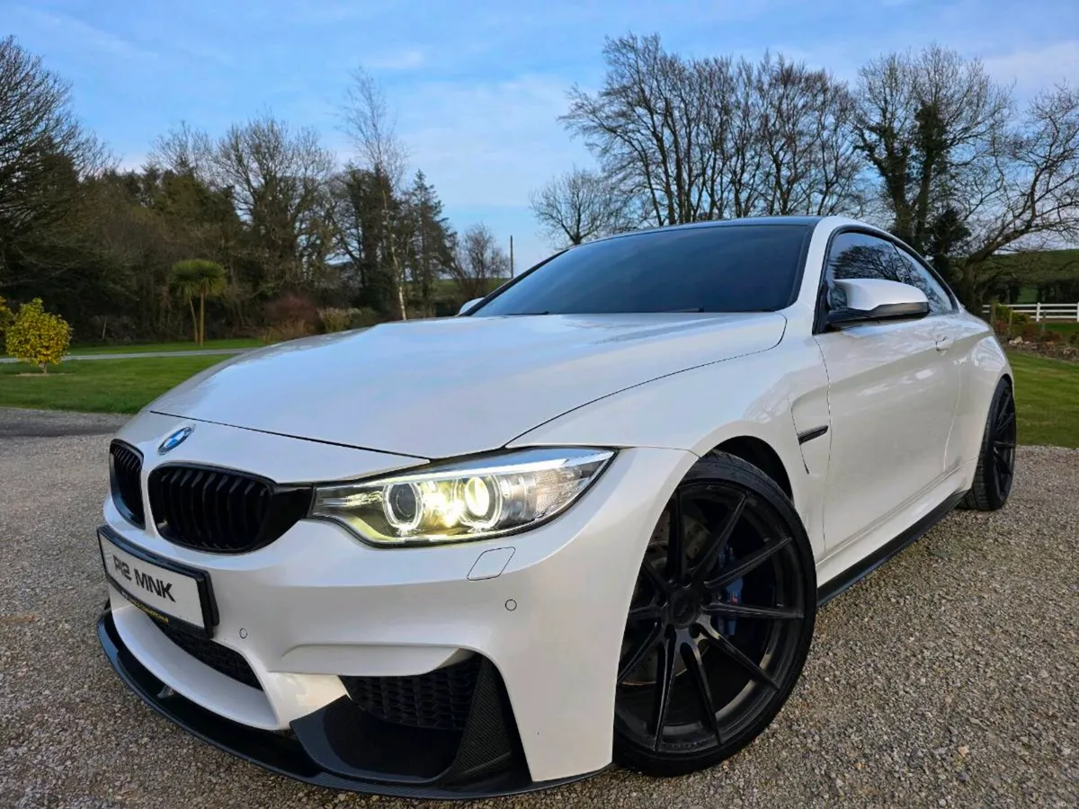 2017 BMW M4 - Image 2