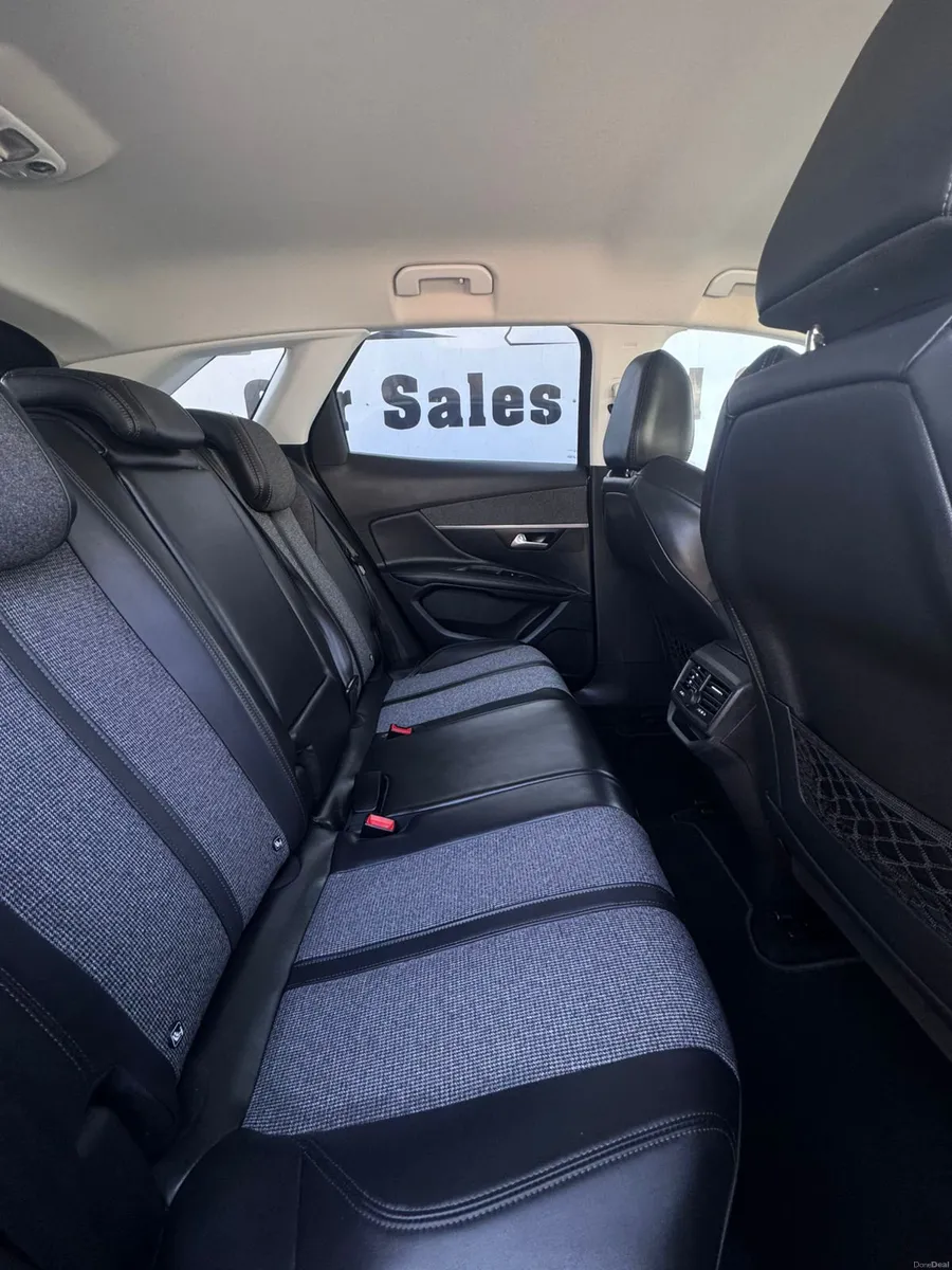 181 Peugeot 3008 1.2 PureTech 130bhp Allure - Image 3