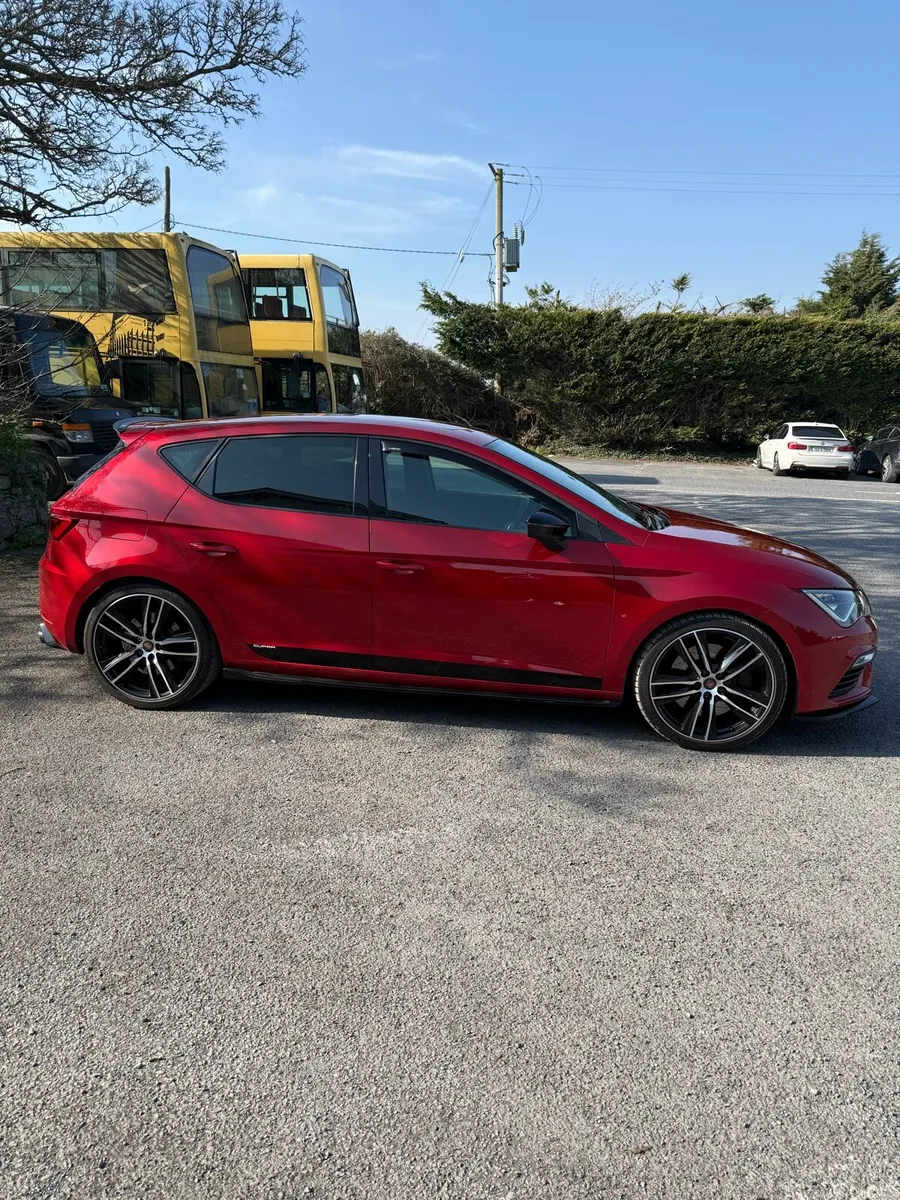 Seat Leon Cupra 290 2020 - Image 2