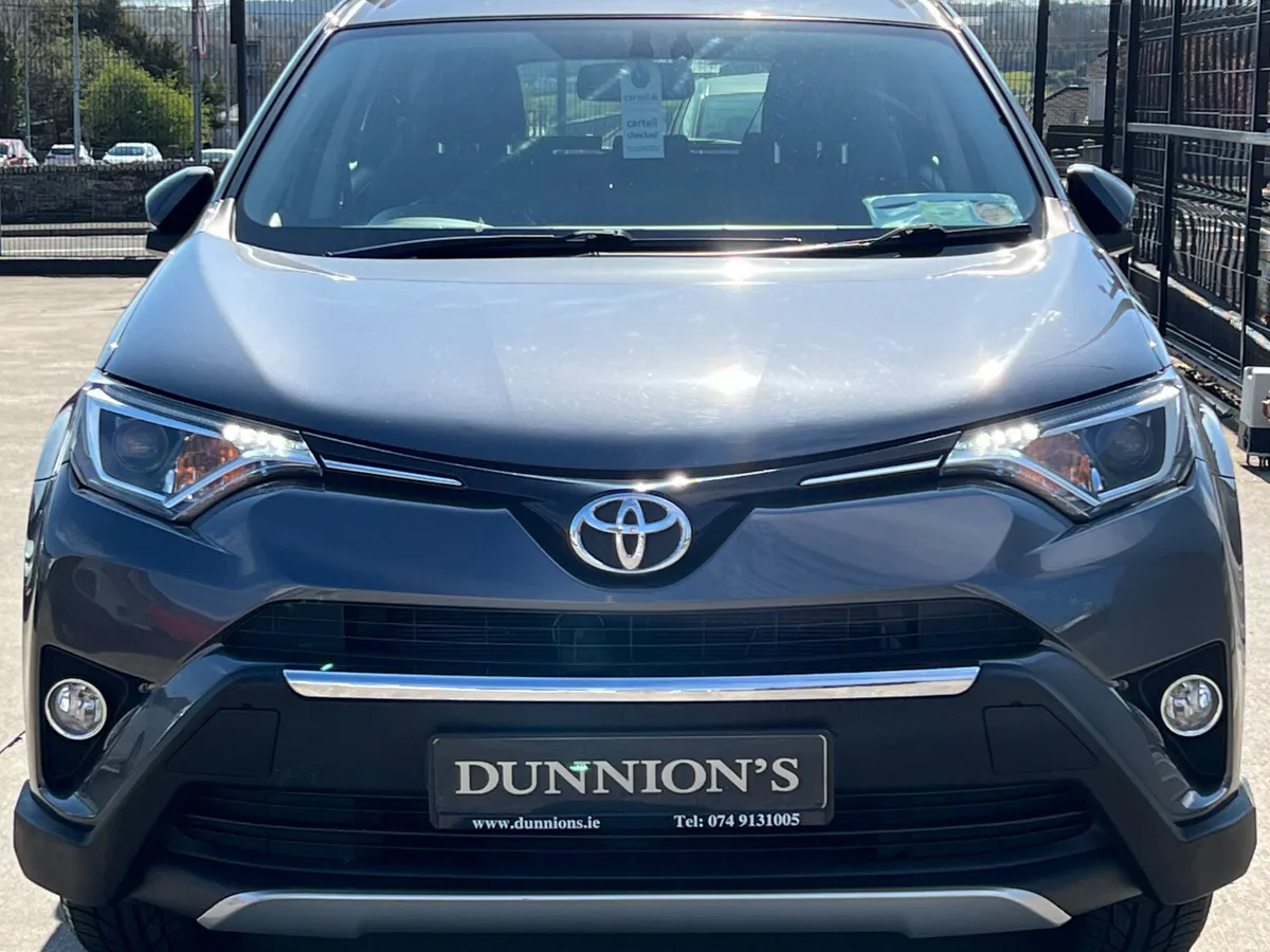 Toyota RAV4 2016 2.0D4D LUNA*LOW MILEAGE* - Image 2