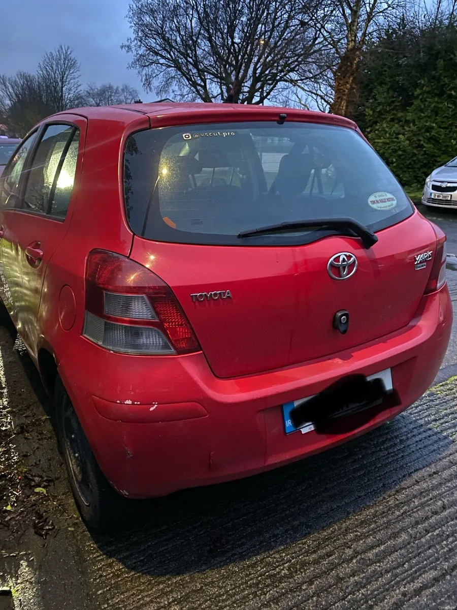 Toyota Yaris 2010 - Image 3
