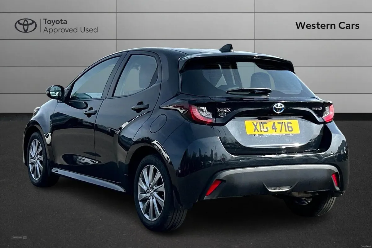 Toyota Yaris 1.5 VVT-h Icon E-CVT Euro 6 (s/s) 5dr - Image 4