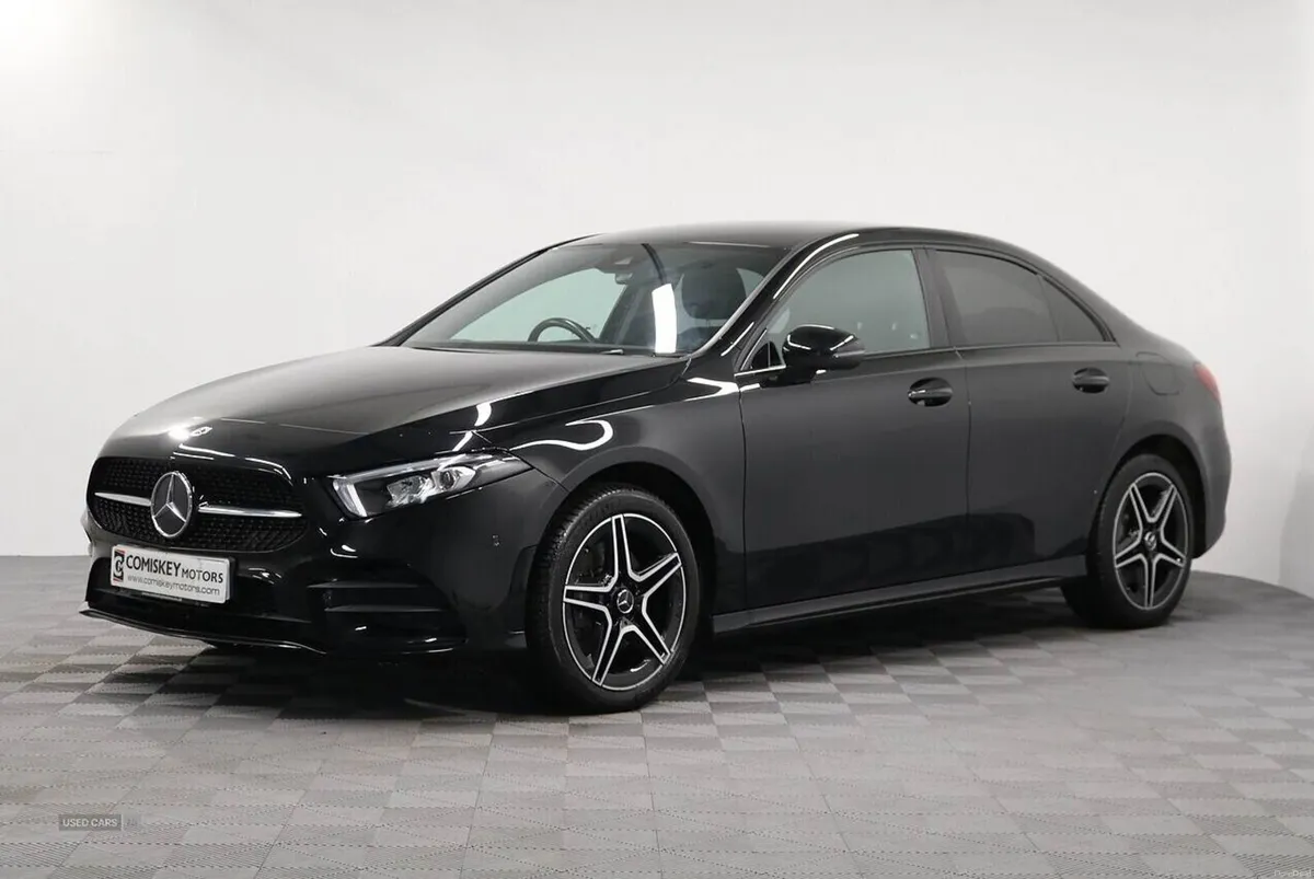 Mercedes-Benz A-Class A250e AMG Line Edition - Image 3