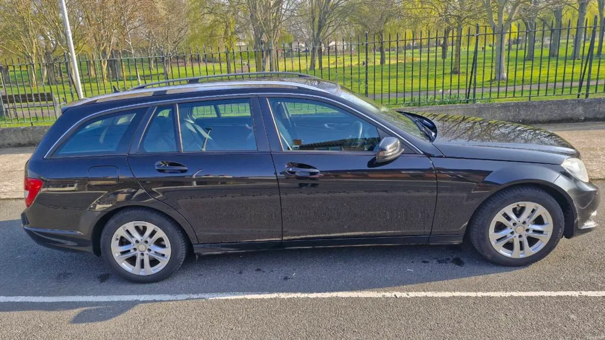 C220 Estate - Image 1