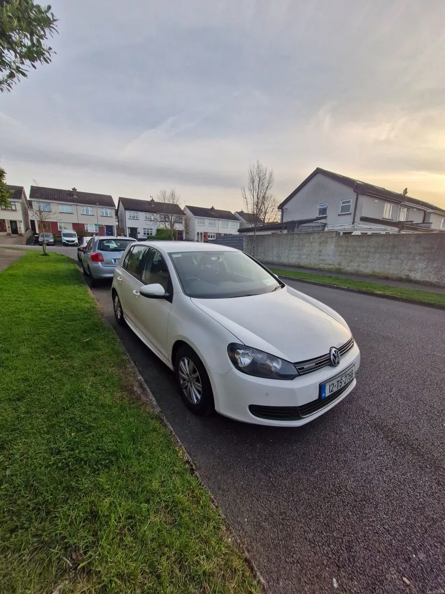 Volkswagen Golf 2012 - Image 1