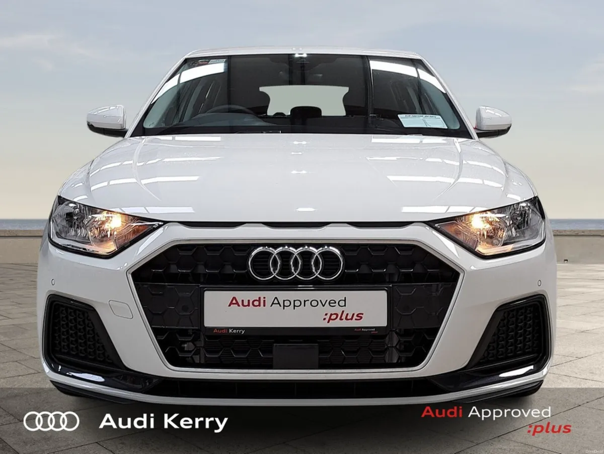 Audi A1 SPORTBACK 30 TFSI 116HP SE WITH COMFORT PA - Image 2
