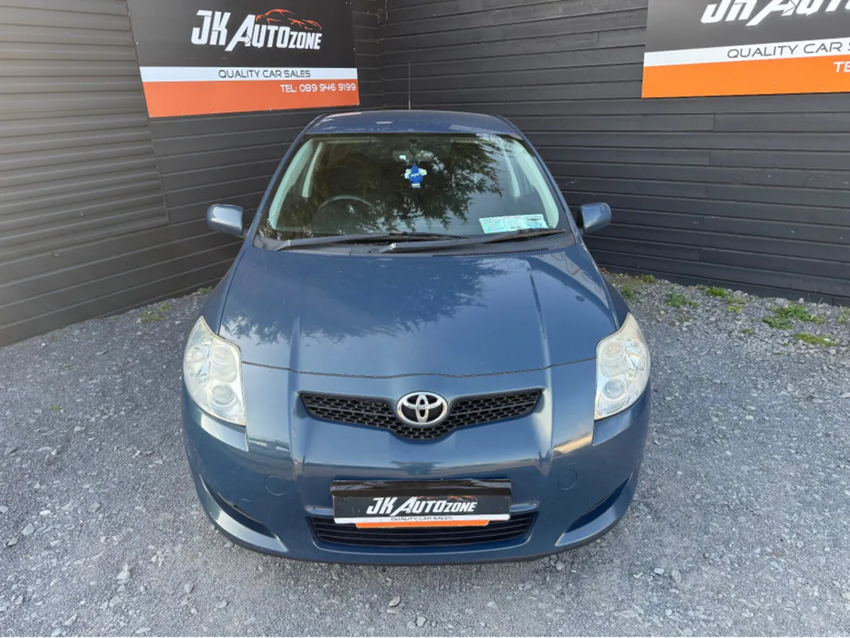 Toyota Auris 1.4 5DR LUNA - Image 2