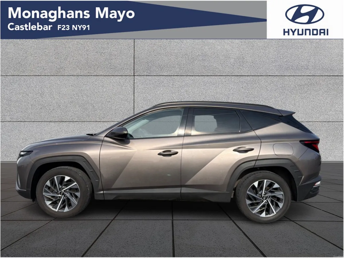 Hyundai Tucson EXECUTIVE 1.6 DIESEL 5DR - Image 6