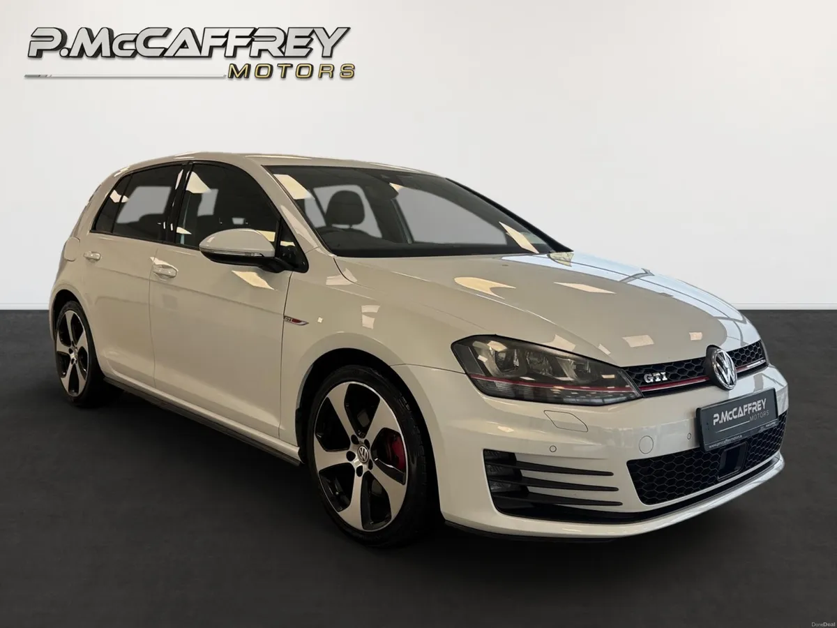 2017 Volkswagen Golf GTI 2.0 TSI DSG AUTO - Image 3