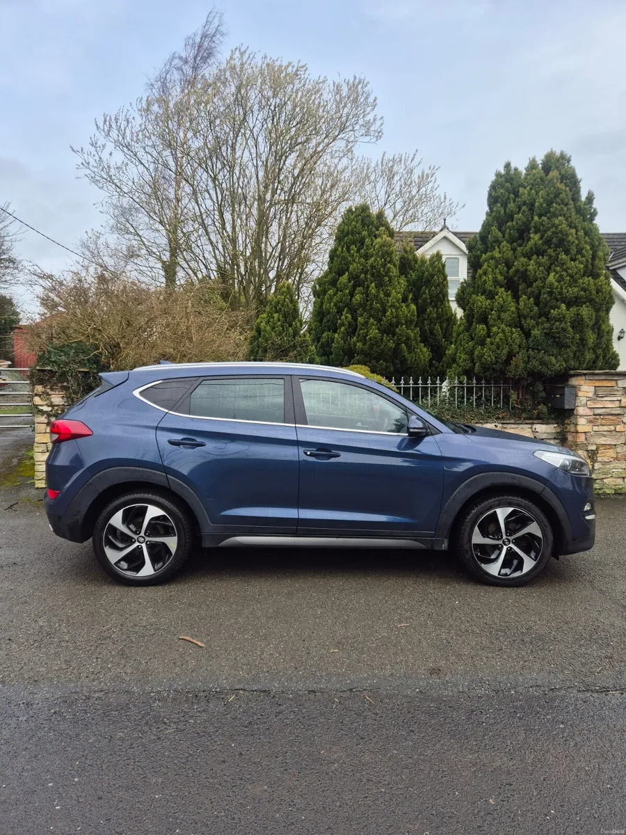 2017 Hyundai Tucson exclusive model - Image 4