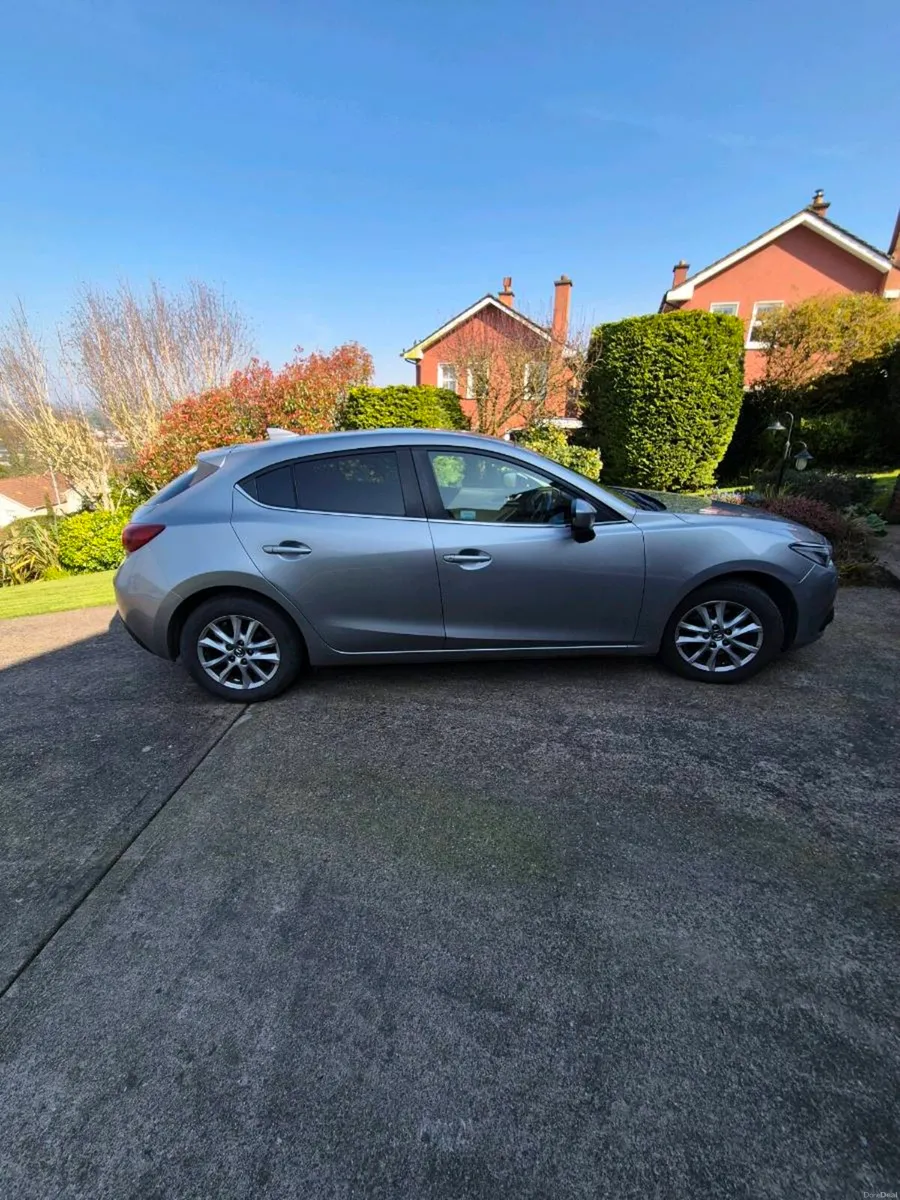 Mazda 3 - Image 1