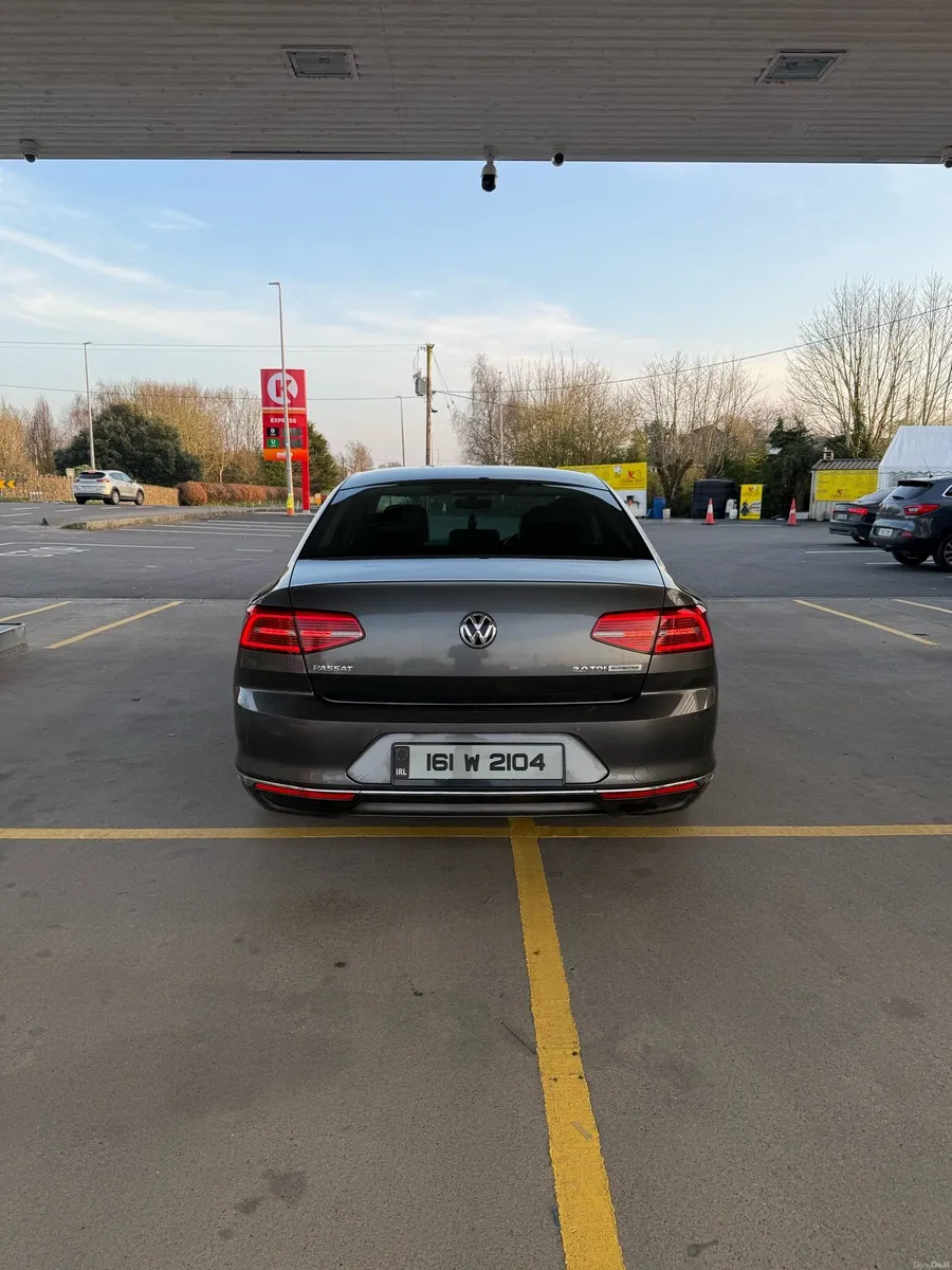 2016 B8 Passat Highline 2.0L TDI - Image 4