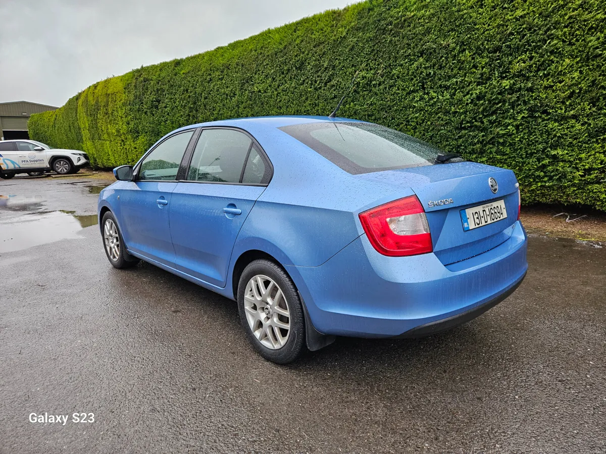 Skoda Rapid 2013 1.6 TDI AMBITION - Image 3