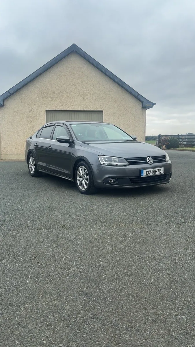 2013 Volkswagen Jetta Limited Edition - Image 2