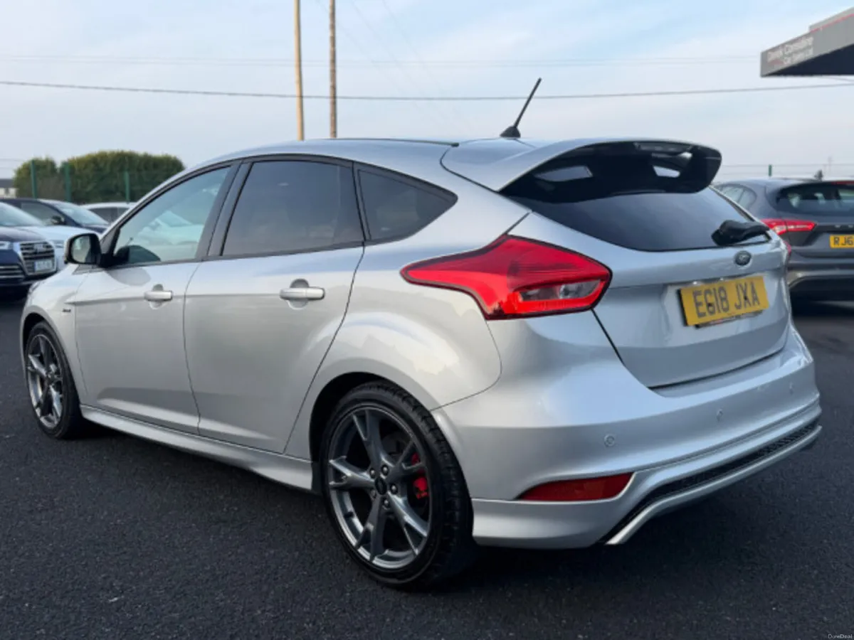 Ford Focus ST-LINE X TDCI - Image 3