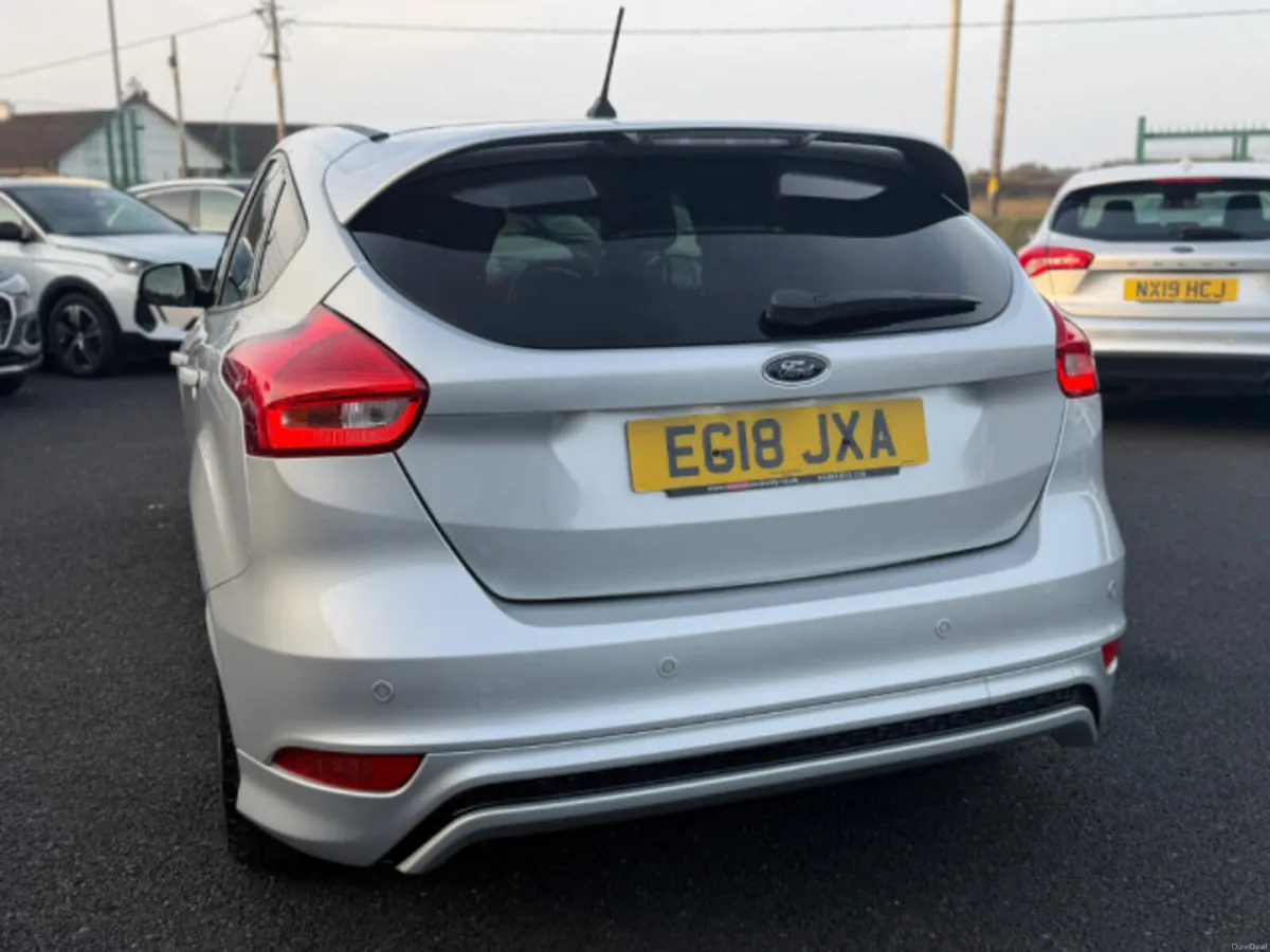 Ford Focus ST-LINE X TDCI - Image 4