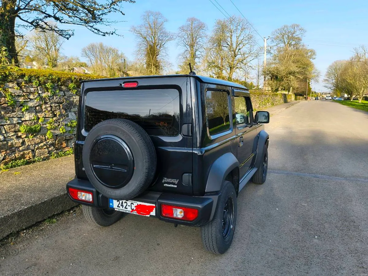 242 C Black Jimny LCV 3DR 1.5 Petrol - Image 3