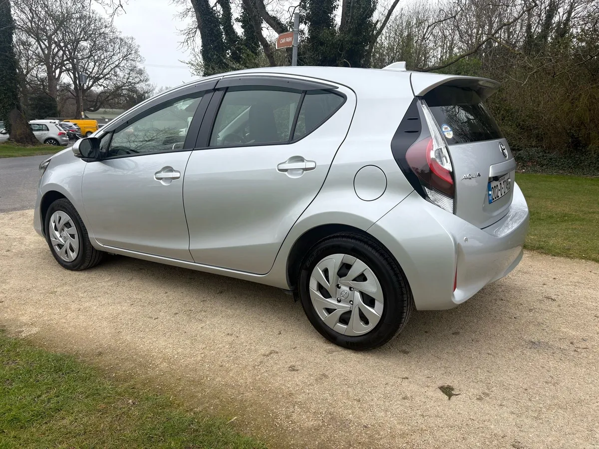 2020 TOYOTA AQUA HYBRID - Image 4