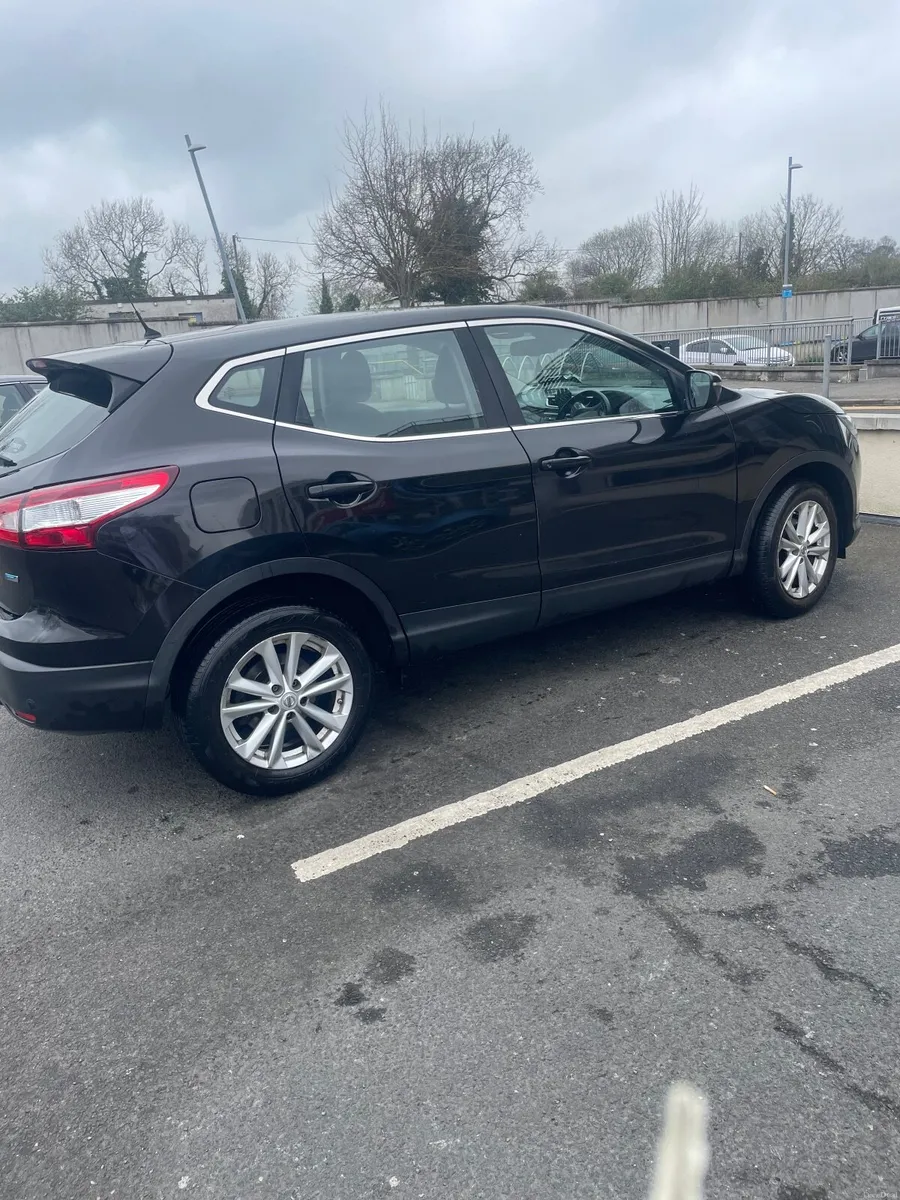 Nissan Qashqai 2015 - Image 3