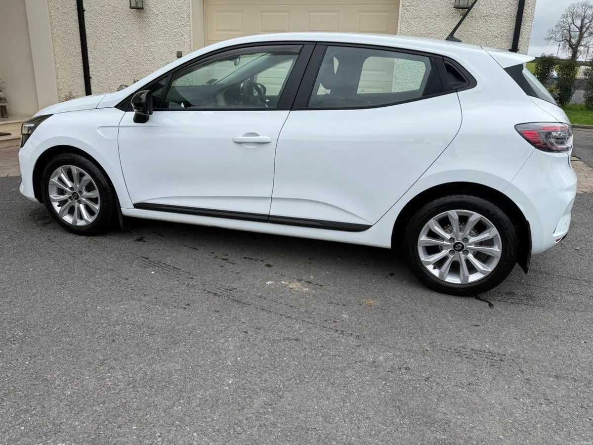 2024 (242) Renault Clio Evolution TCE 90 - Image 2