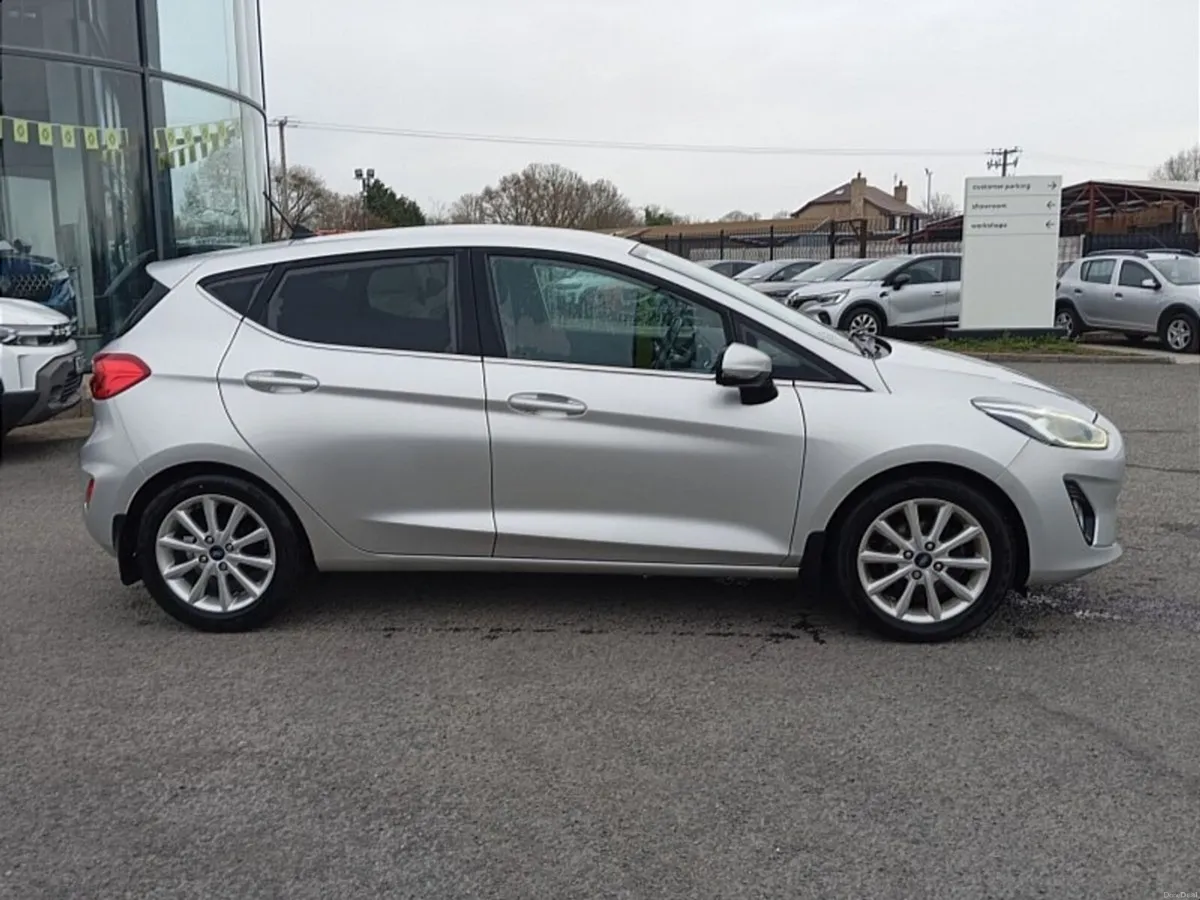 Ford Fiesta 1.5 TDCi Diesel 85PS Titanium Spec - Image 4