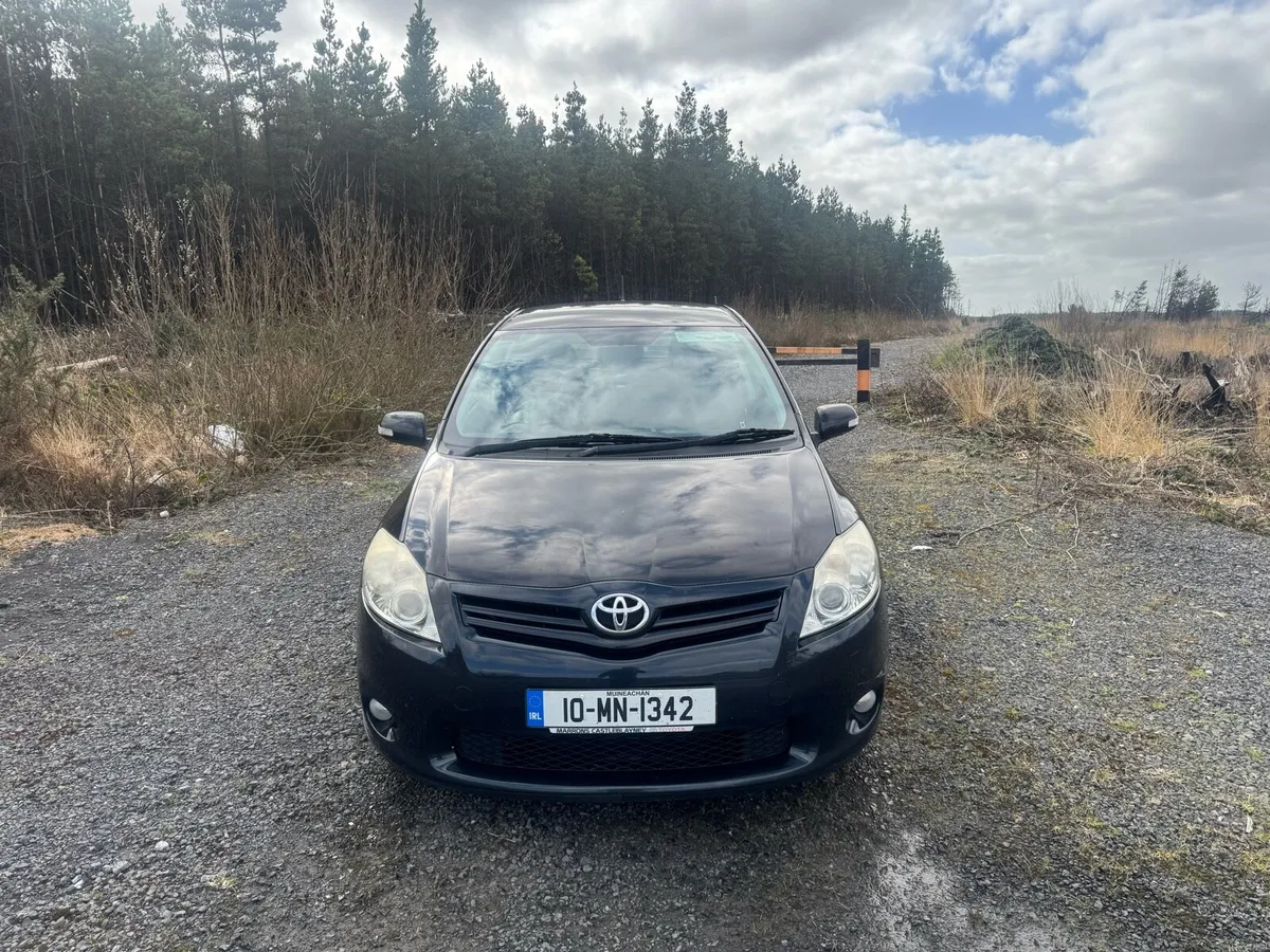 2010 Toyota Auris 1.4 D4D - Image 3
