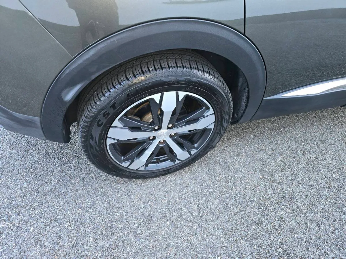 2018 Peugeot 3008 - Image 4