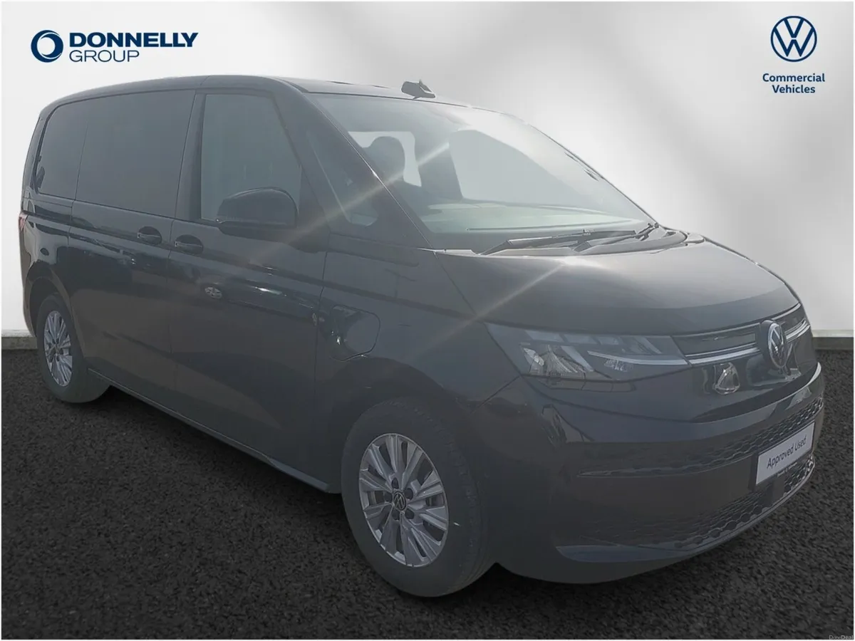 Volkswagen Multivan Estate Life - Image 1