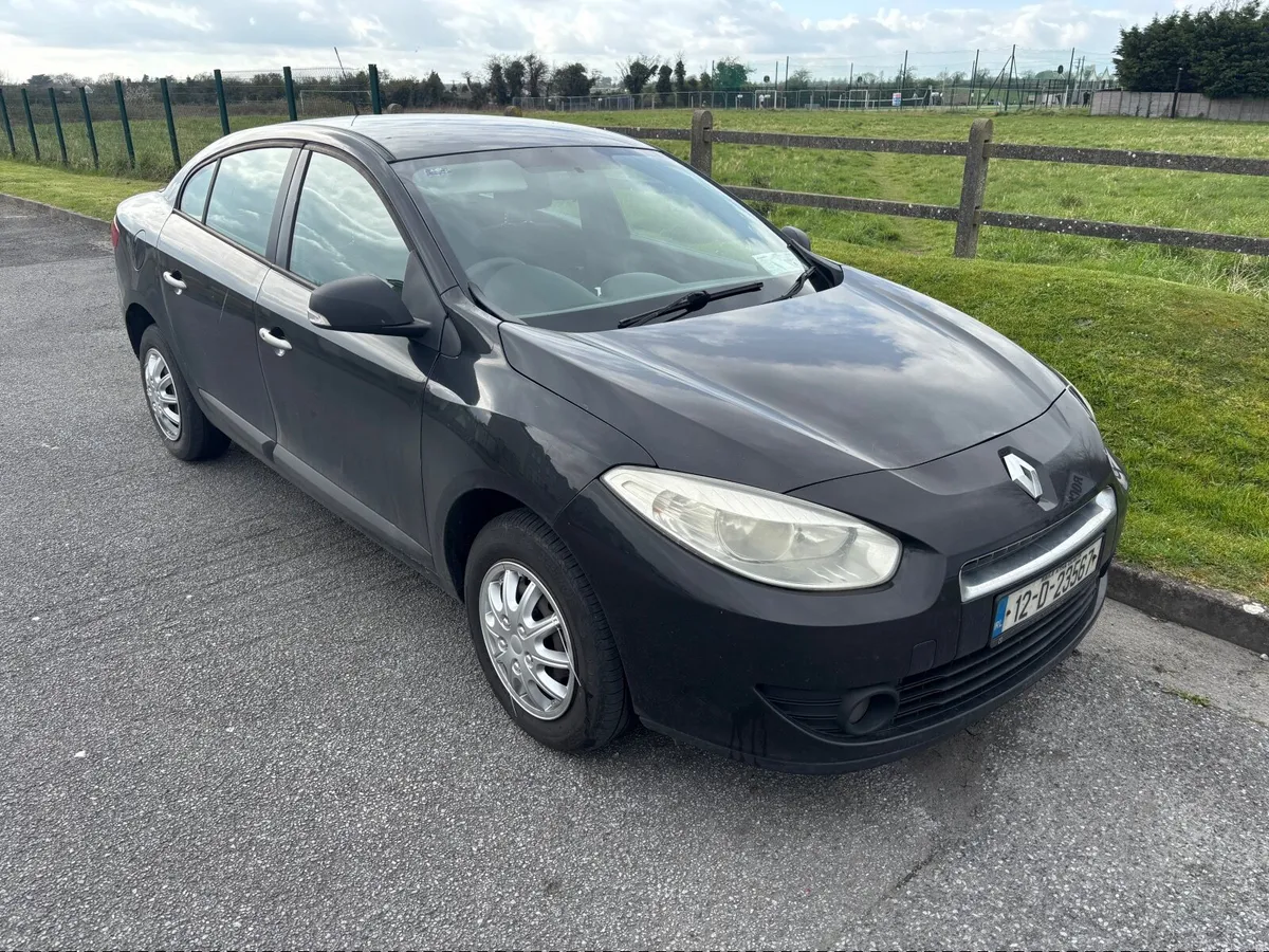 Renault Fluence 2012 - Image 2