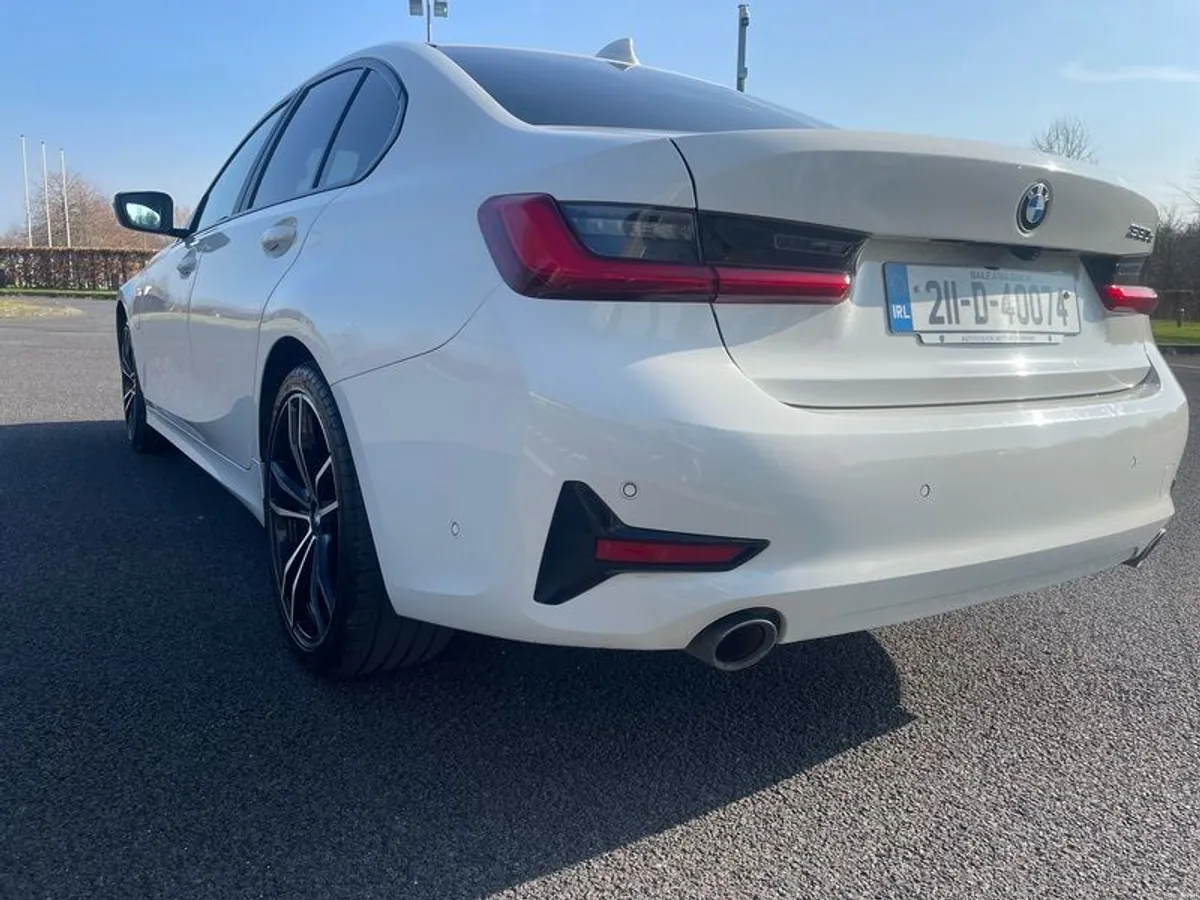 2021 Bmw 3-series - Image 3
