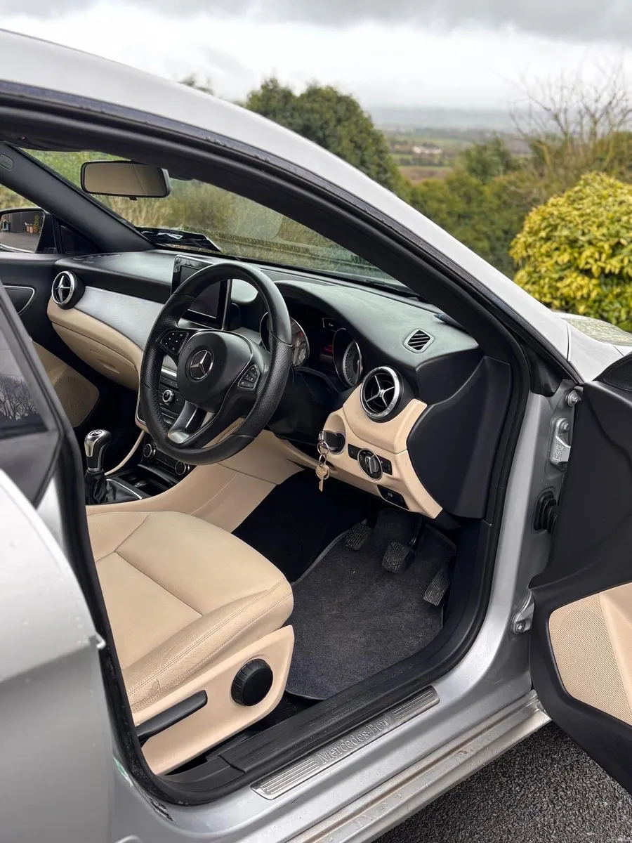 2015 Mercedes Benz CLA 180 1.6 Petrol Manual - Image 6