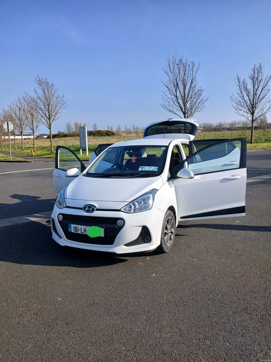 Hyundai i10 Sport 2018 - Image 1