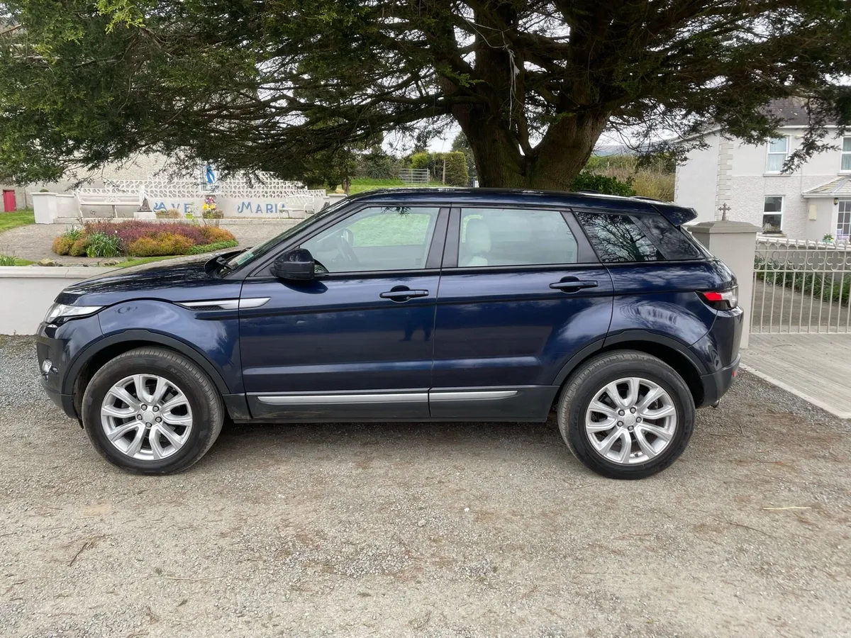 Range Rover evoque NCT TAX - Image 4