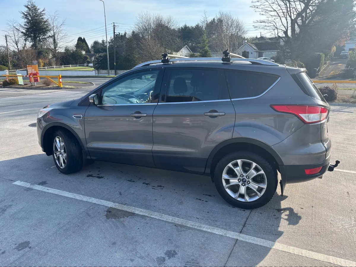 Ford Kuga AWD TDCI Titanium - Image 3