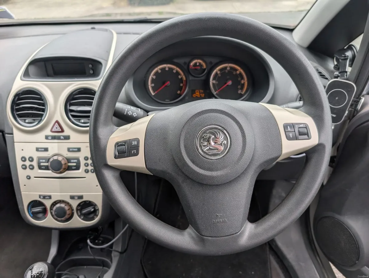 Vauxhall Corsa 2009 - Image 4