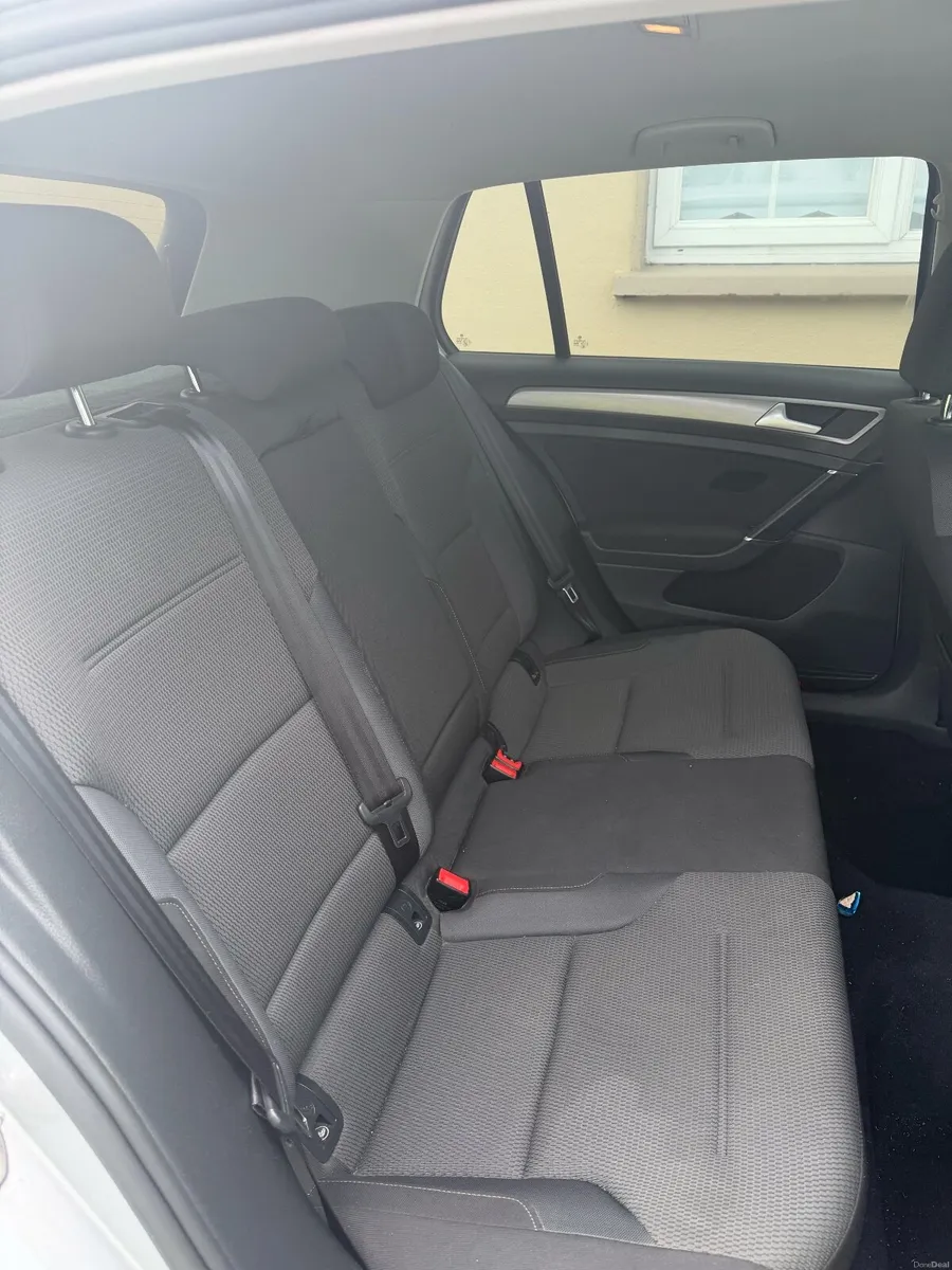 Volkswagen Golf 2015 - Image 2