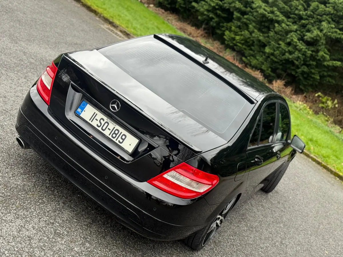 Mercedes-Benz C-Class /260k km / service - Image 3