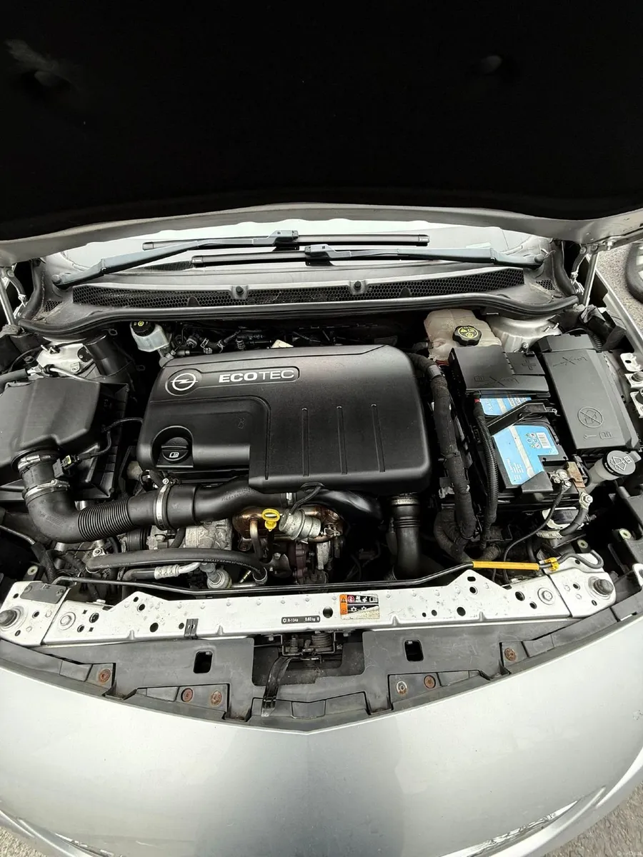Opel Astra 2014 - Image 4