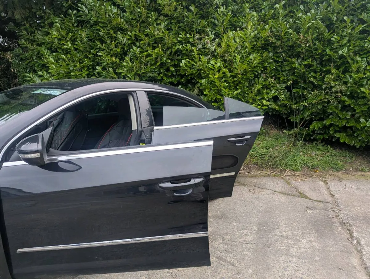 2009 Passat CC- diesel - Image 4