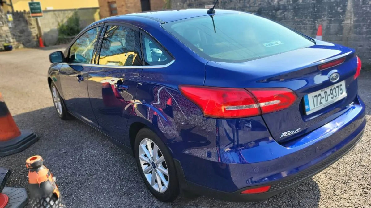 Ford Focus 1.0 Titanium Ecoboost  125PS - Image 3
