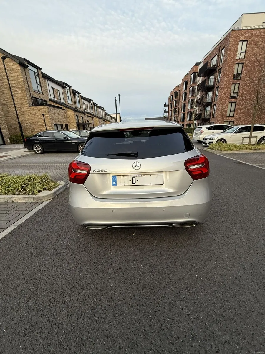 Mercedes A200 2.2 D Sport Premium DCT 2016 - Image 4