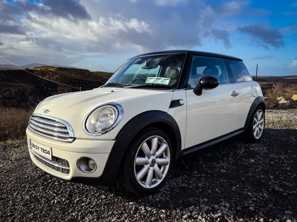 Mini Cooper 2009 - Image 2