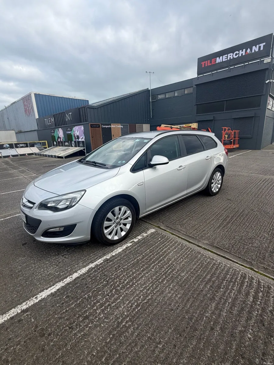 2015 Vauxhall Astra Estate - Image 2