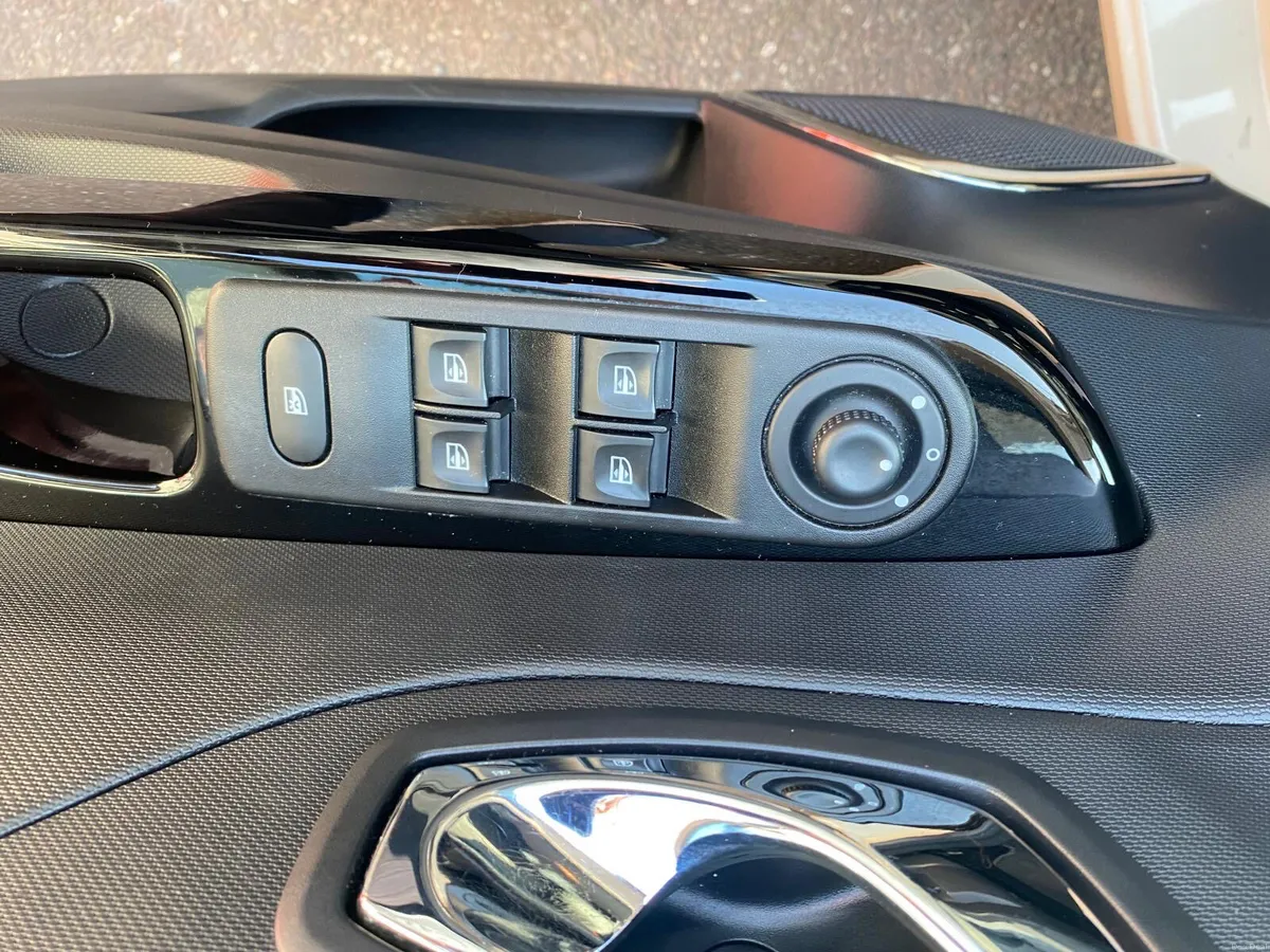 Renault Captur 2016 - Image 4