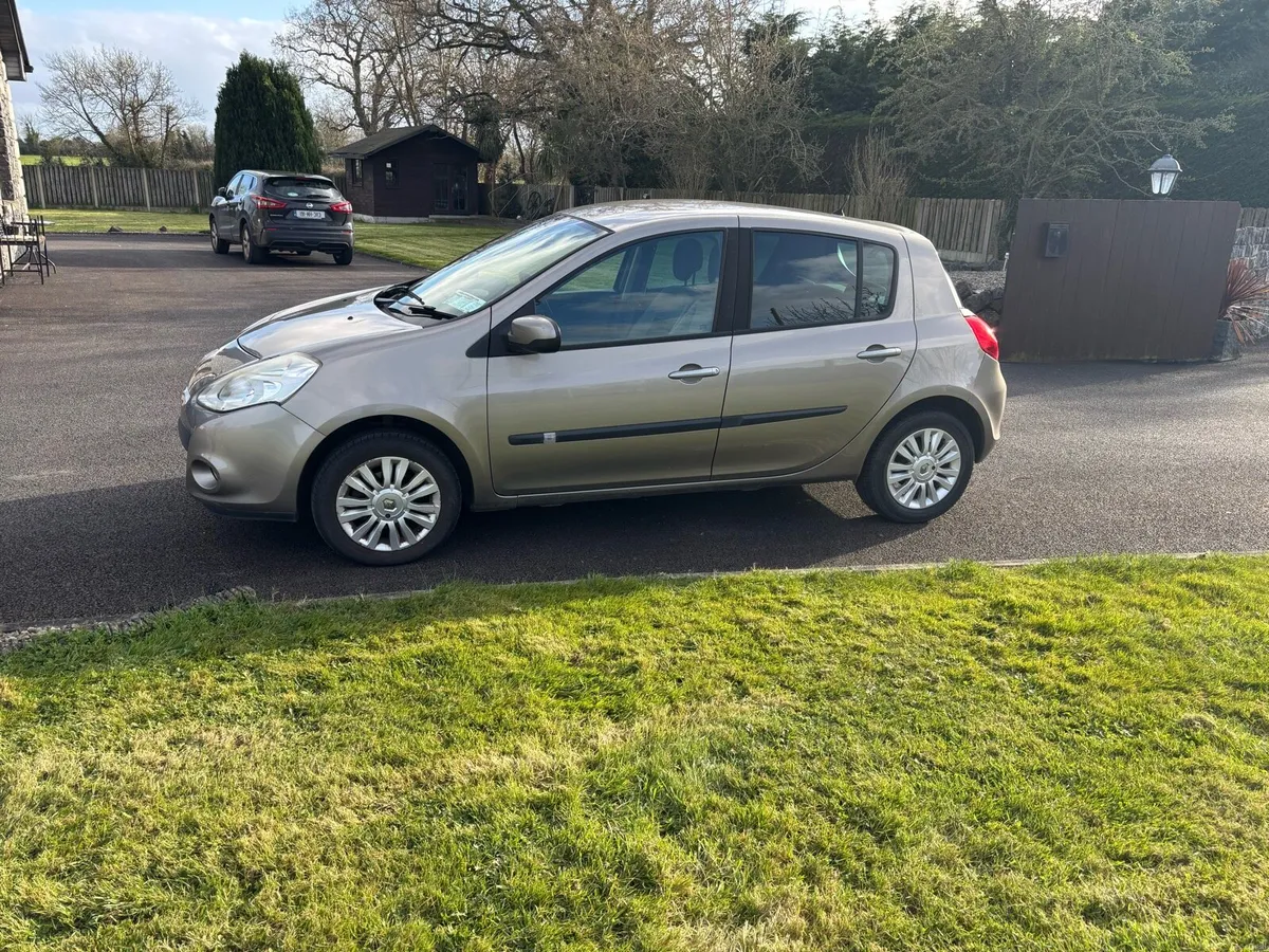 Renault Clio - 2011 - Image 4