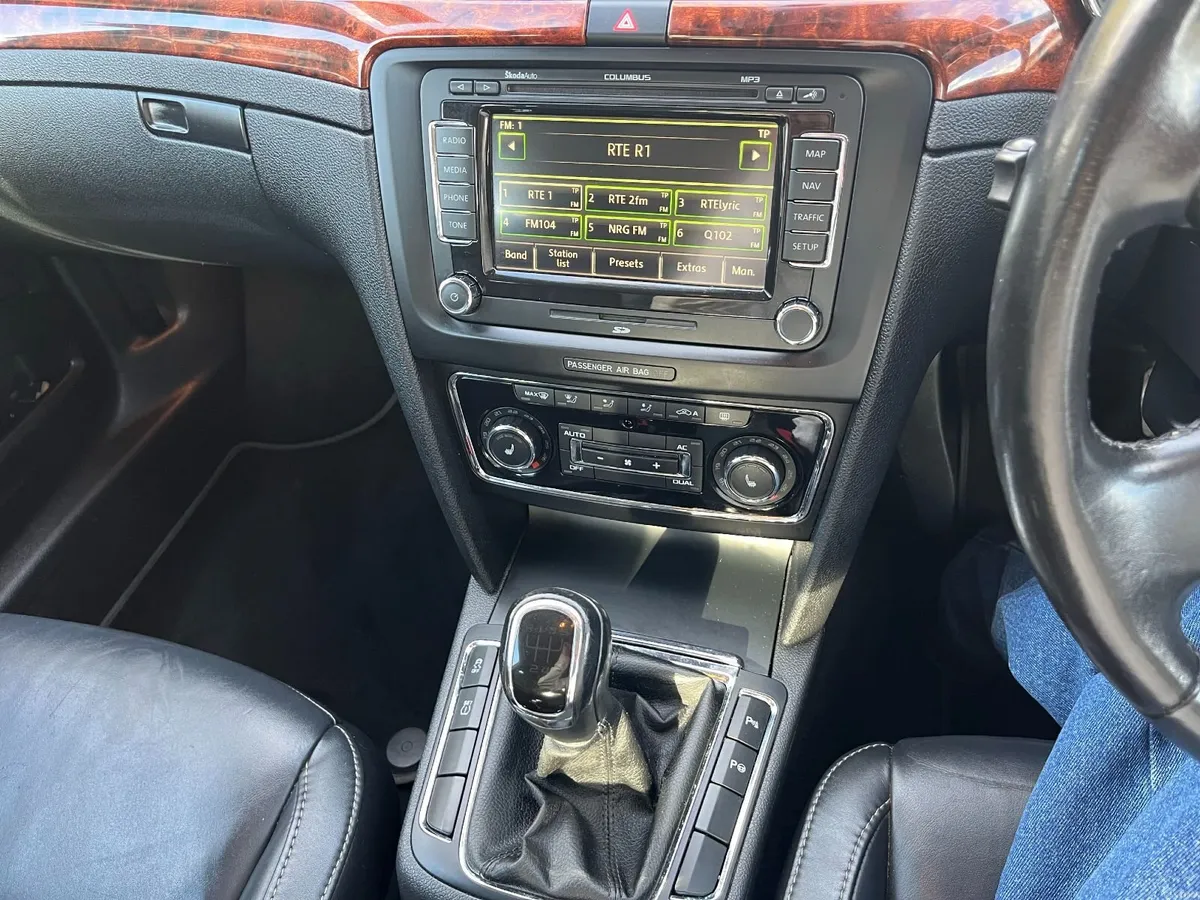 Skoda Superb 2010 - Image 3