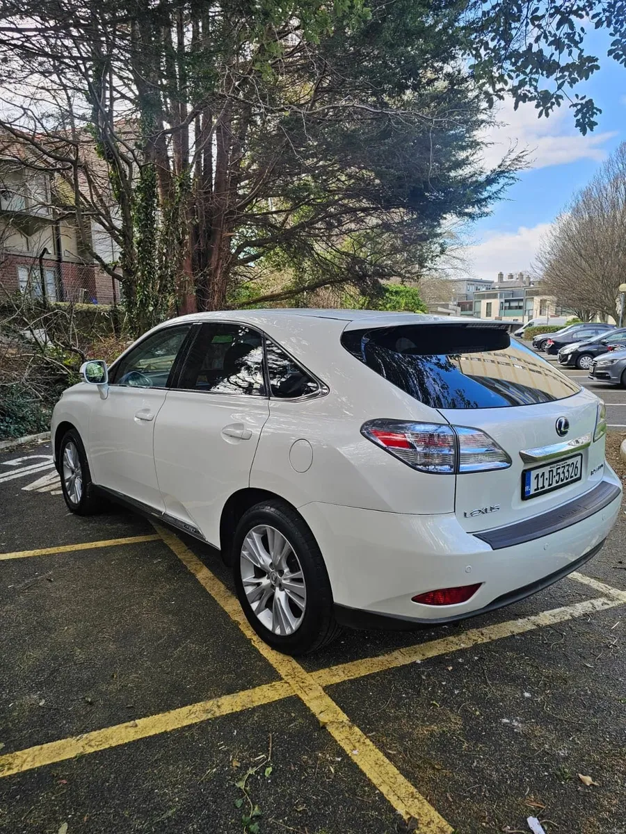 Lexus RX 2011 - Image 2