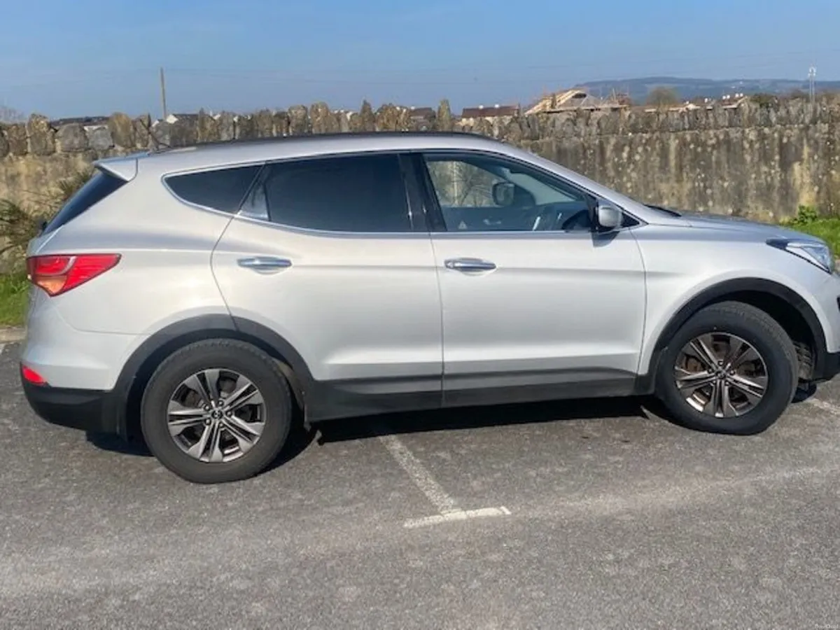 Hyundai Santa Fe 2013 - Image 1