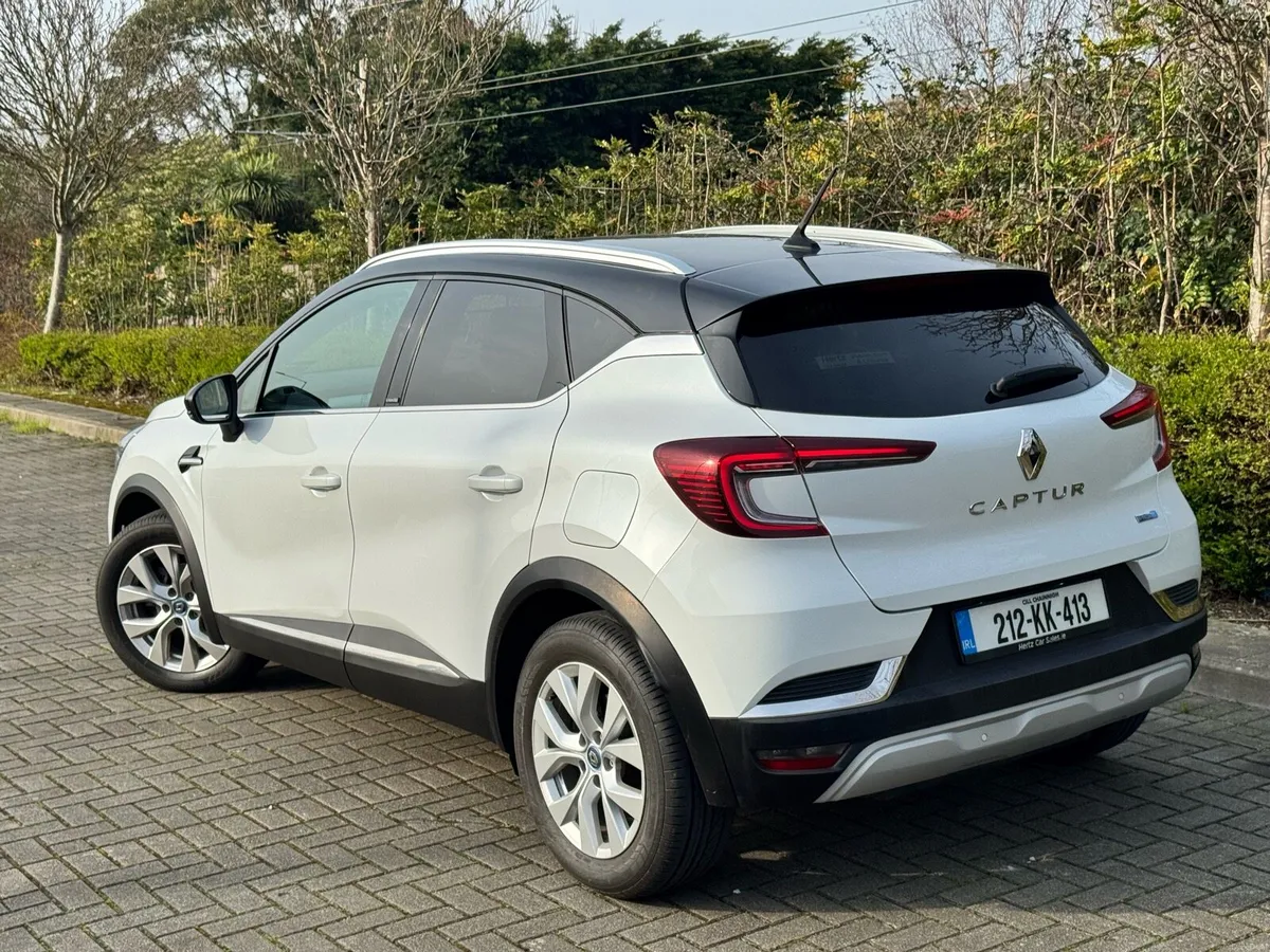 212 RENAULT CAPTURE 1.6 HYBRID PHEV AUTOMATIC - Image 3